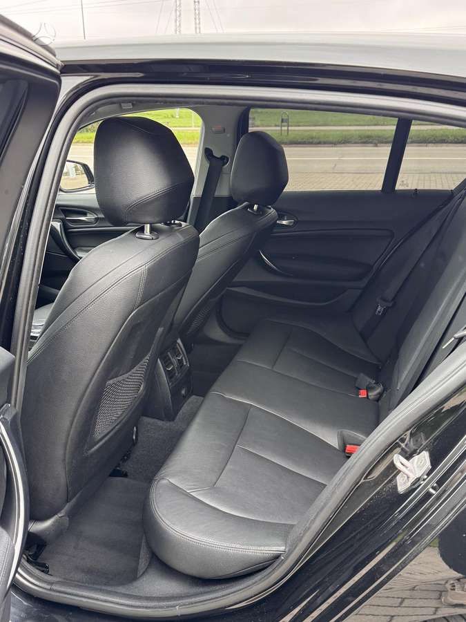 BMW 118, 2.0 l., hatchback