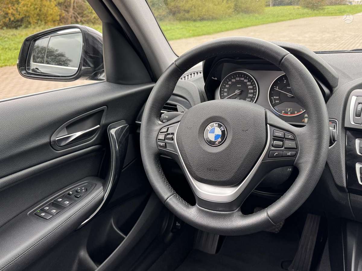 BMW 118, 2.0 l., hatchback