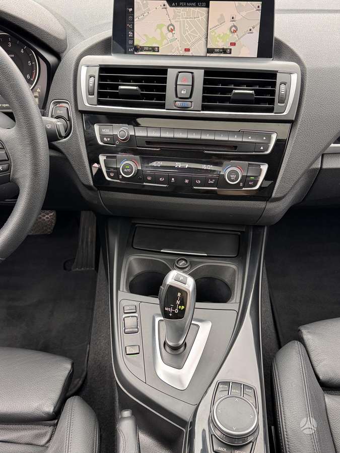BMW 118, 2.0 l., hatchback