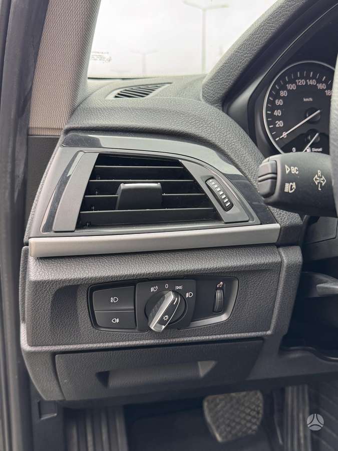 BMW 118, 2.0 l., hatchback