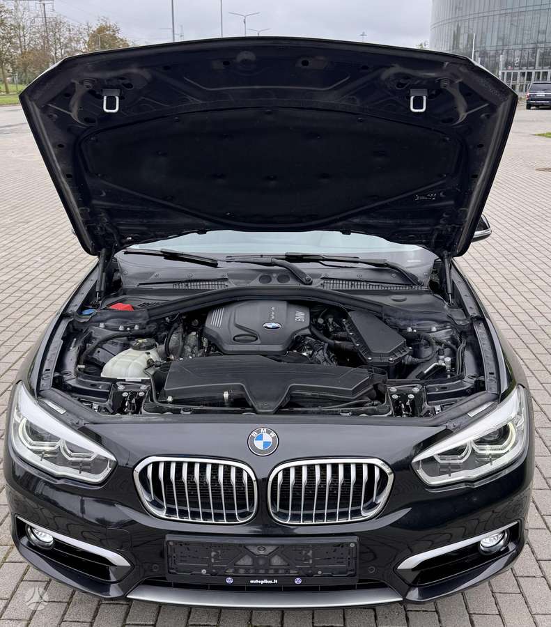 BMW 118, 2.0 l., hatchback