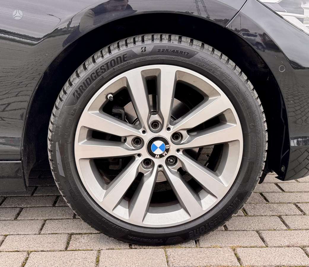 BMW 118, 2.0 l., hatchback