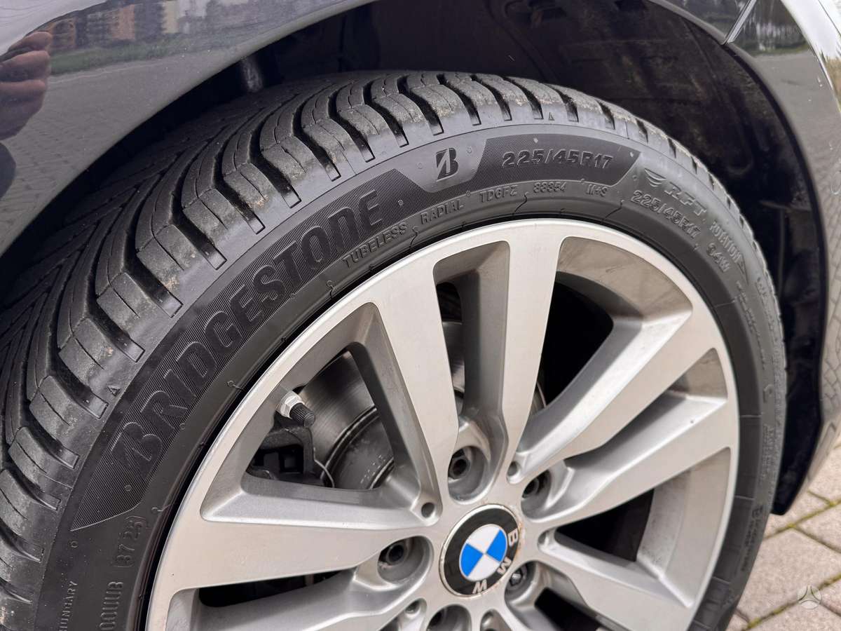 BMW 118, 2.0 l., hatchback