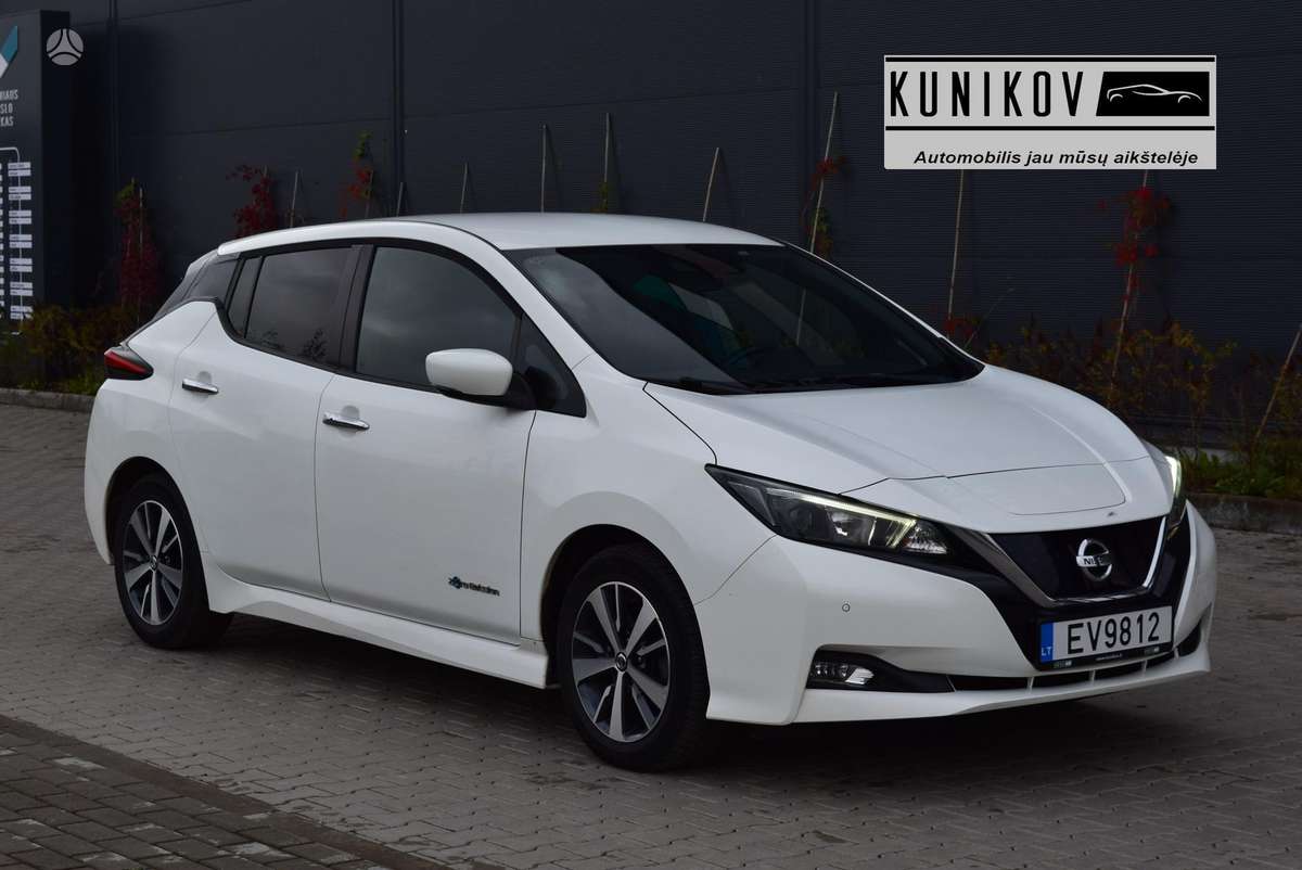 Nissan Leaf, 40 kWh, hatchback