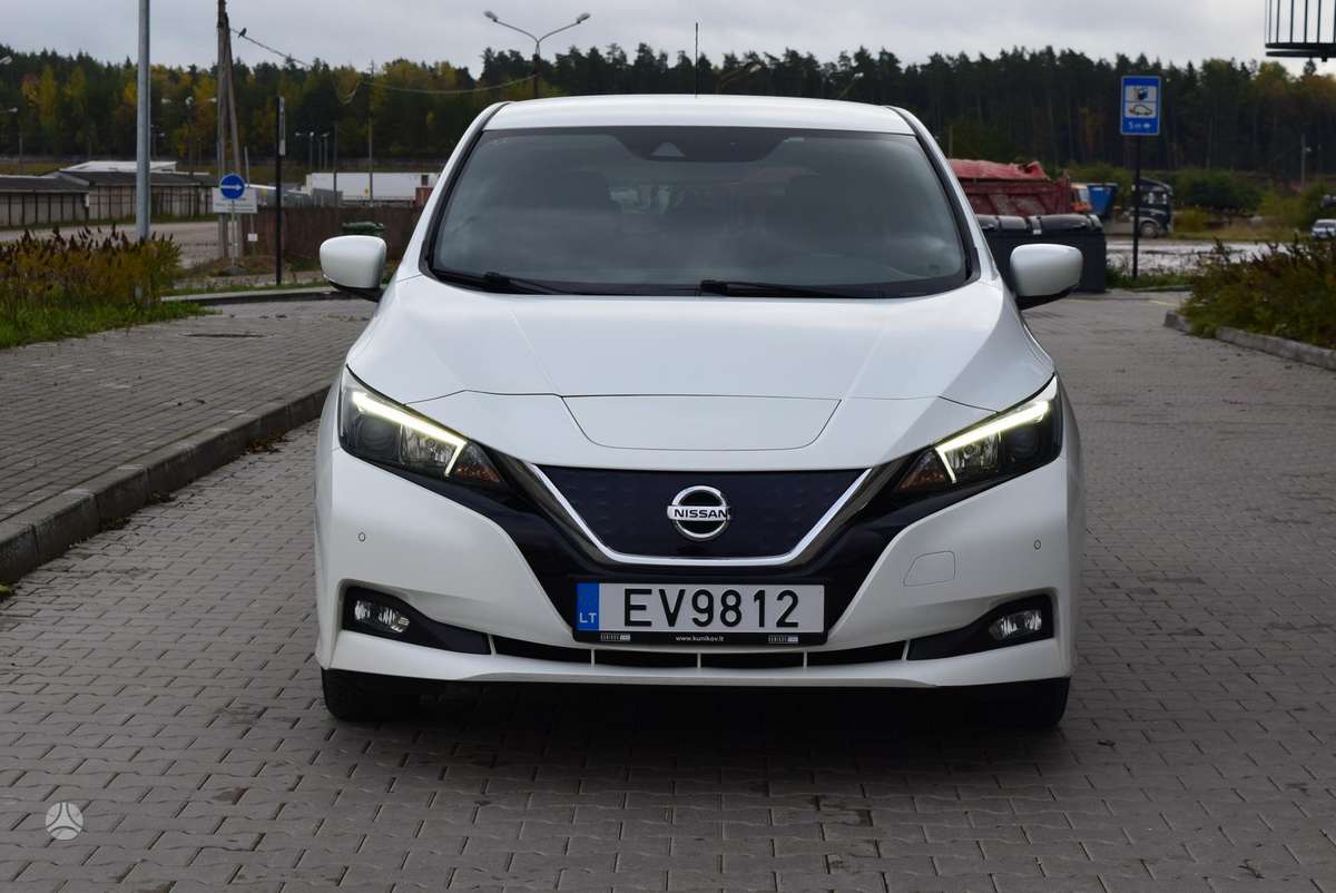Nissan Leaf, 40 kWh, hatchback