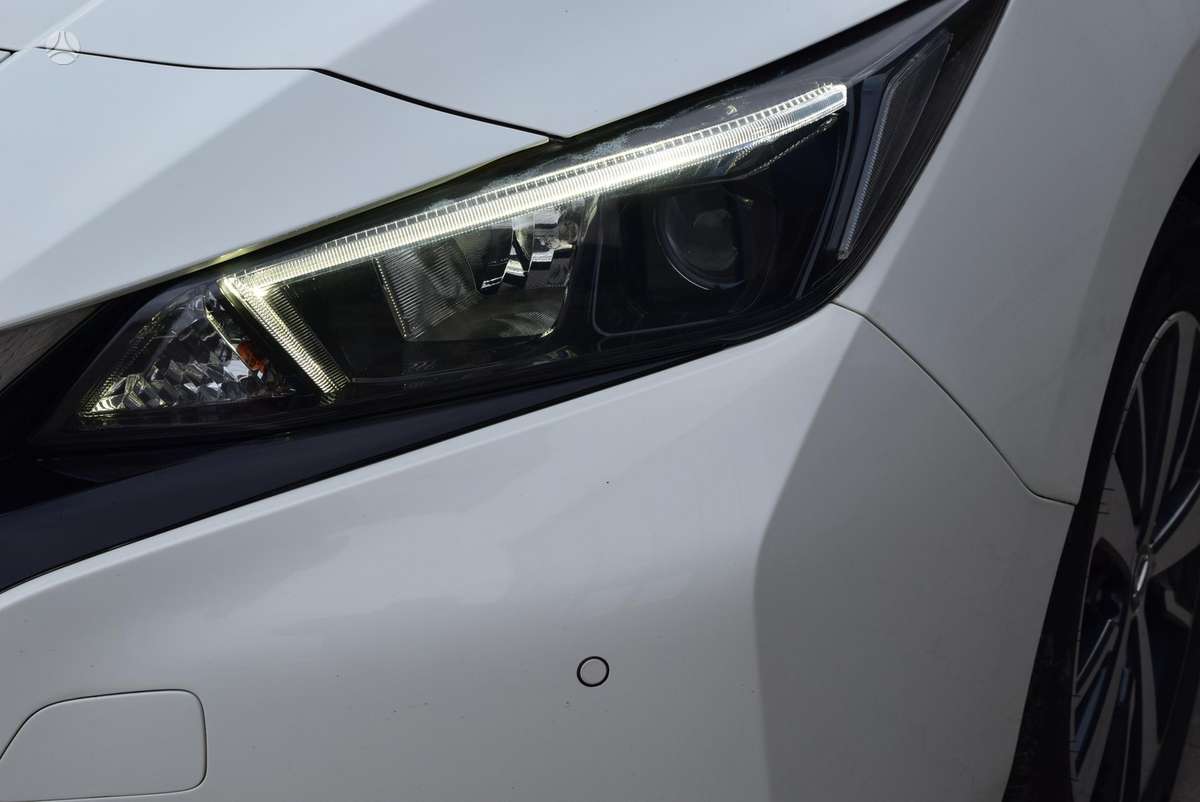 Nissan Leaf, 40 kWh, hatchback