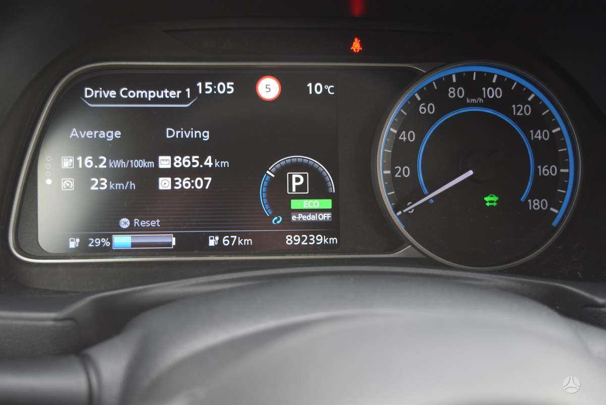 Nissan Leaf, 40 kWh, hatchback