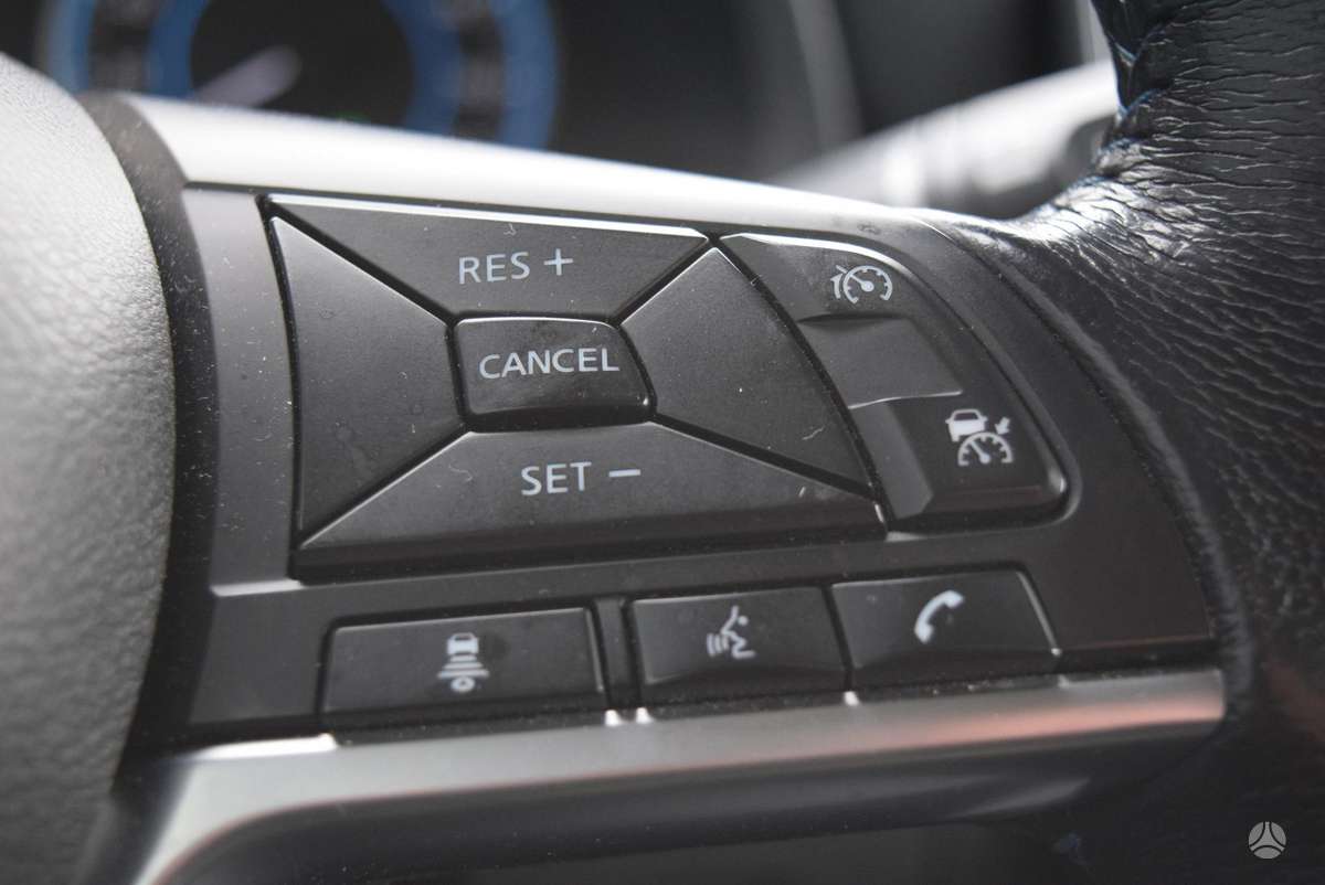 Nissan Leaf, 40 kWh, hatchback