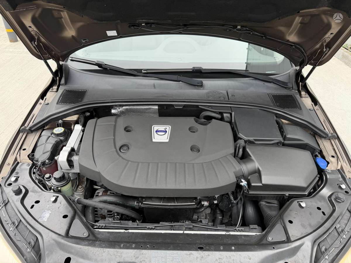 Volvo XC70, 2.0 l., wagon