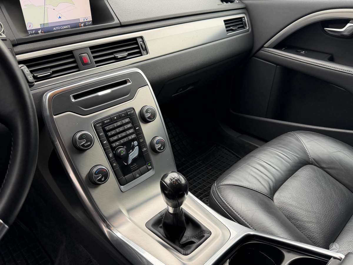Volvo XC70, 2.0 l., Универсал