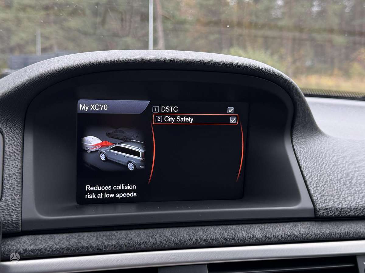 Volvo XC70, 2.0 l., Универсал