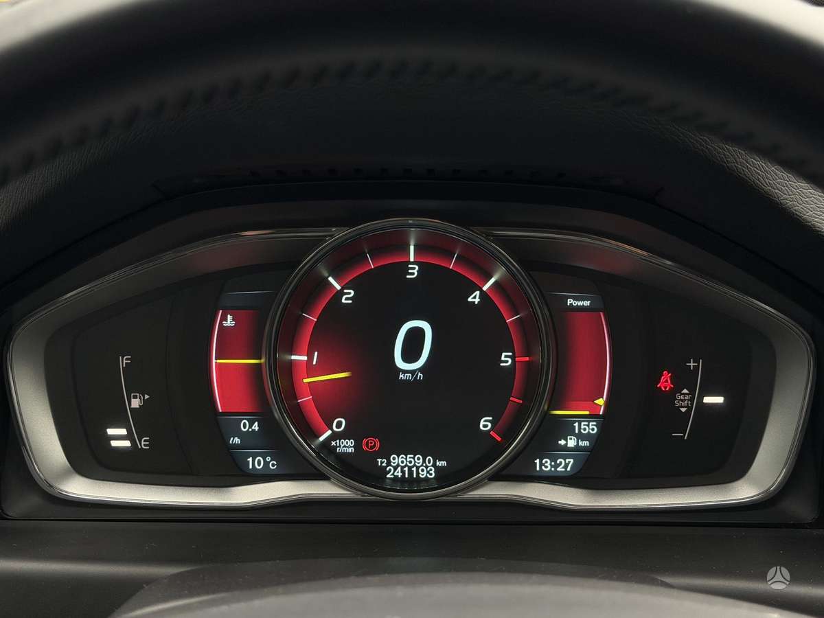 Volvo XC70, 2.0 l., Универсал