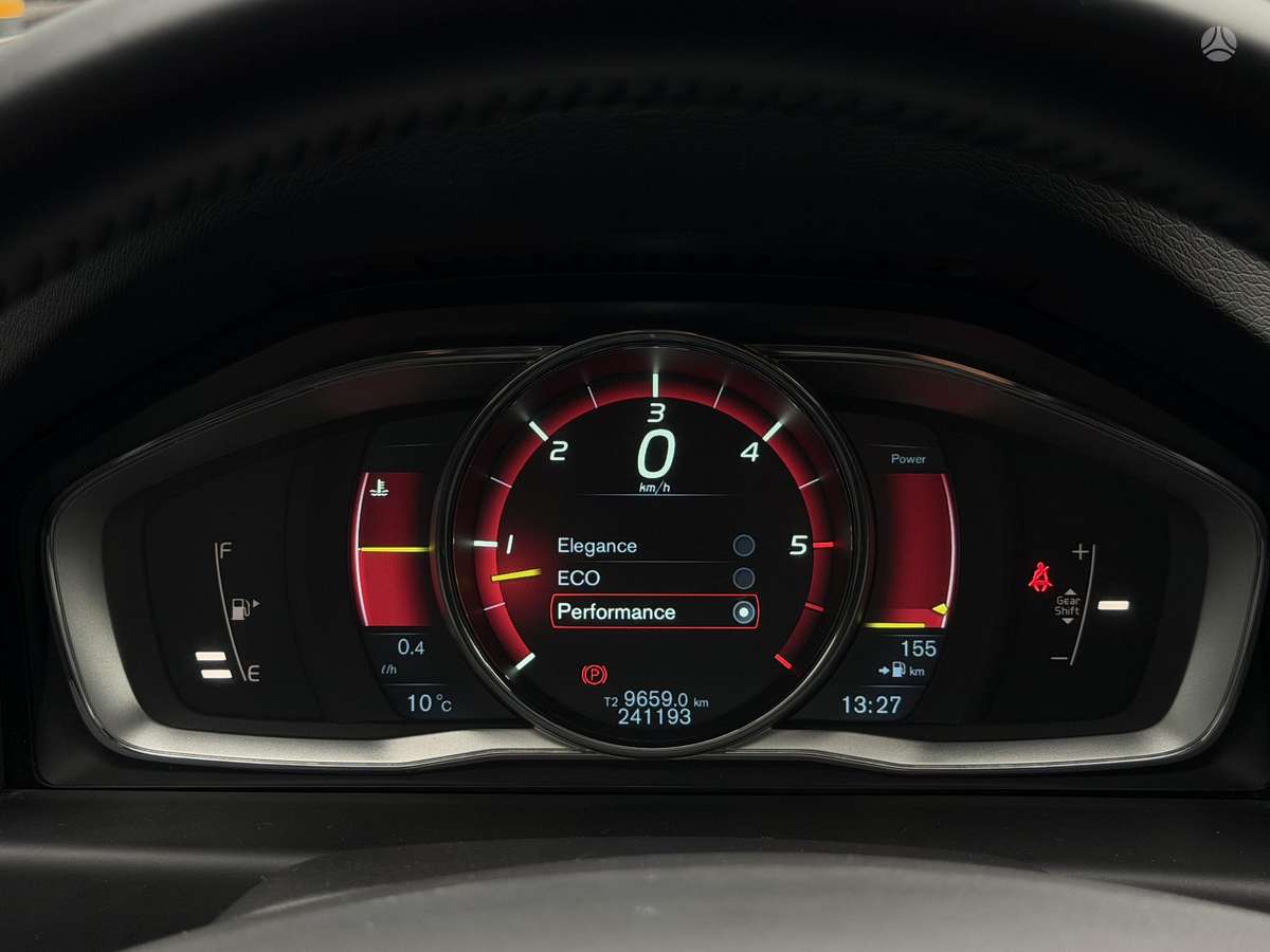 Volvo XC70, 2.0 l., Универсал