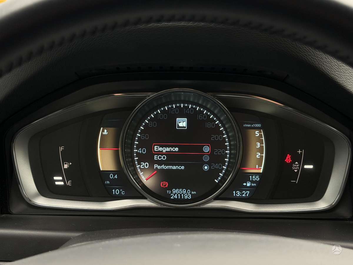 Volvo XC70, 2.0 l., wagon