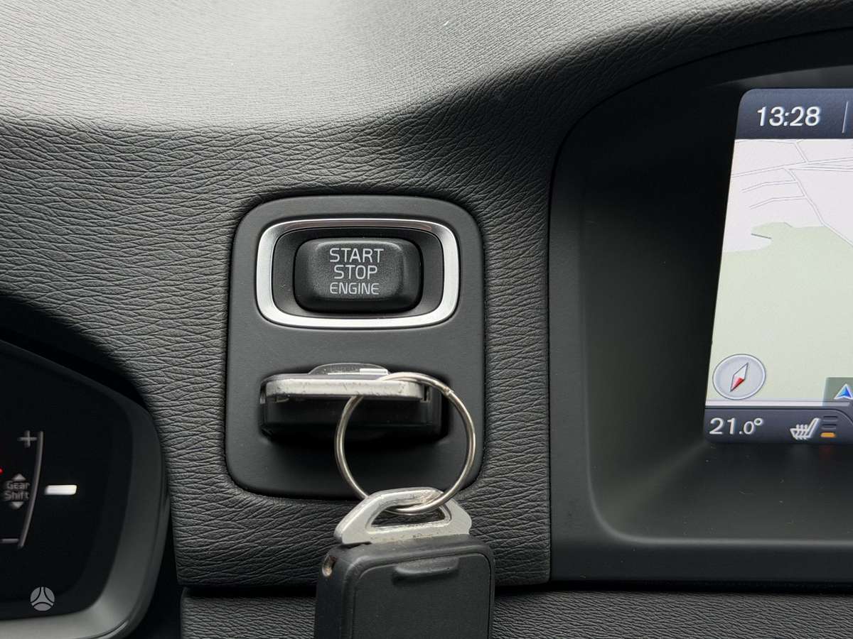 Volvo XC70, 2.0 l., Универсал