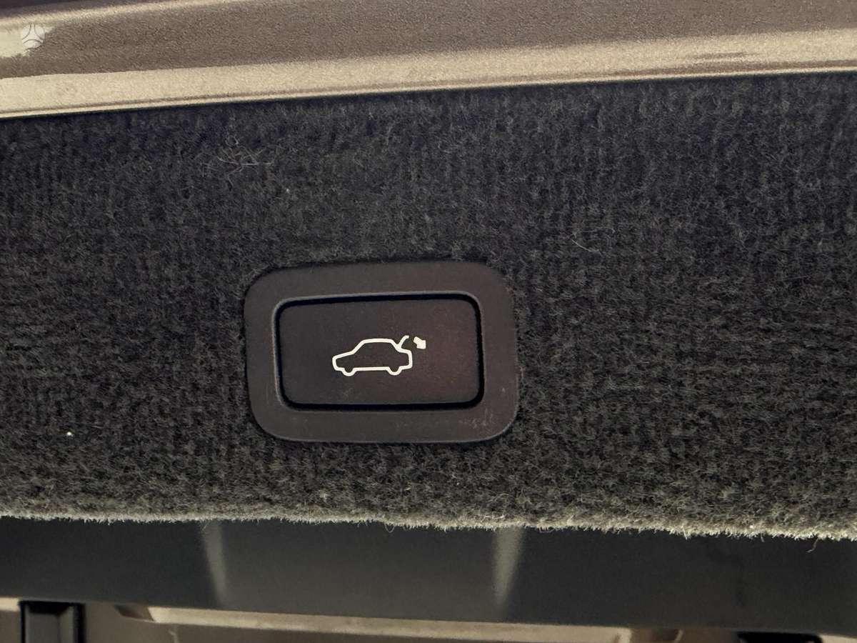 Volvo XC70, 2.0 l., Универсал