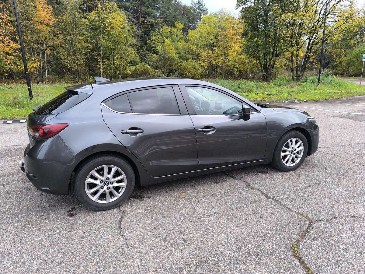 Mazda 3, 2.2 l., hatchback