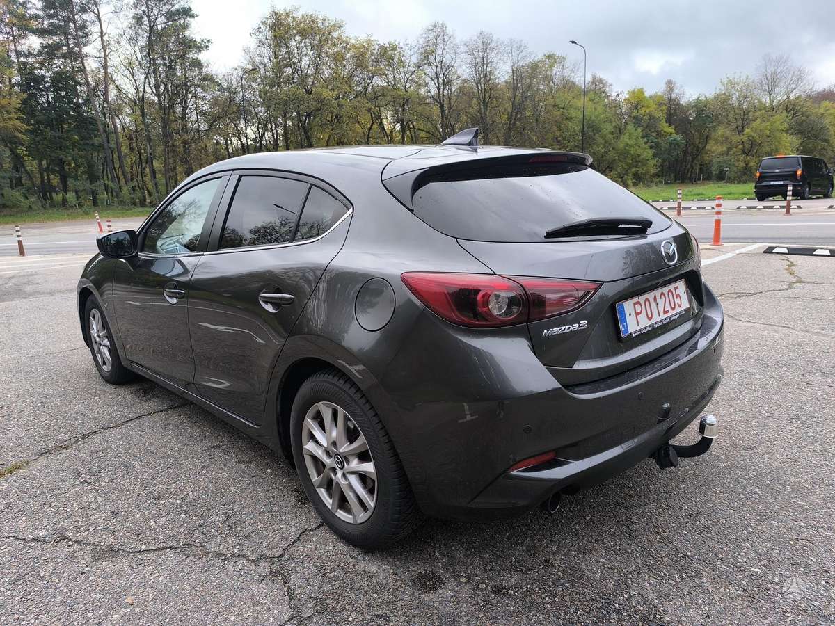 Mazda 3, 2.2 l., Хэтчбек