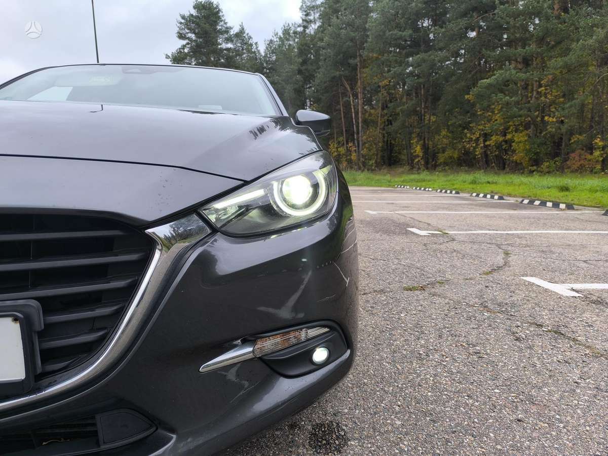 Mazda 3, 2.2 l., Хэтчбек