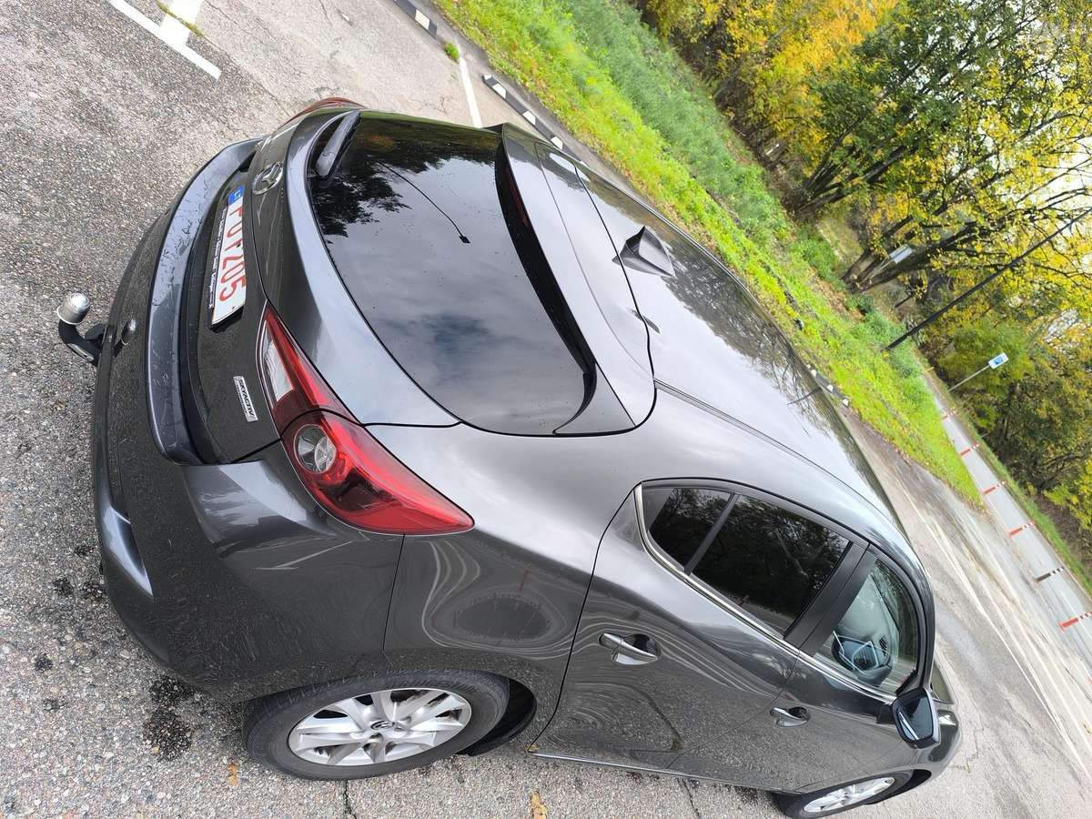 Mazda 3, 2.2 l., Хэтчбек