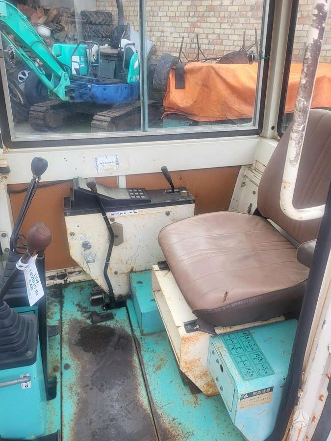 Mitsubishi H35, mini excavator