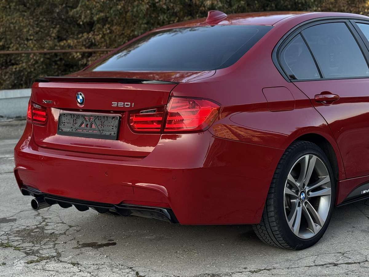 BMW 320, 2.0 l., Седан