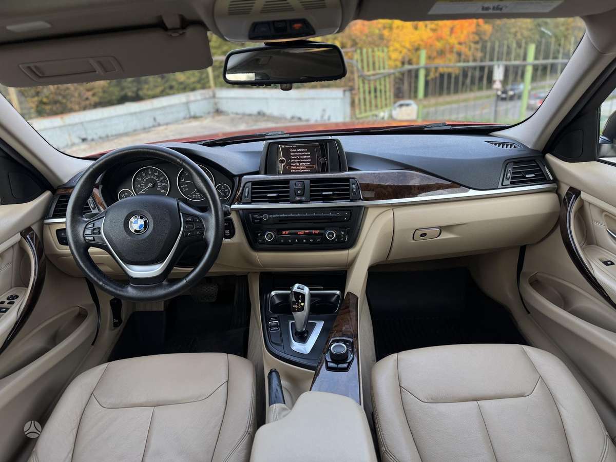 BMW 320, 2.0 l., Седан