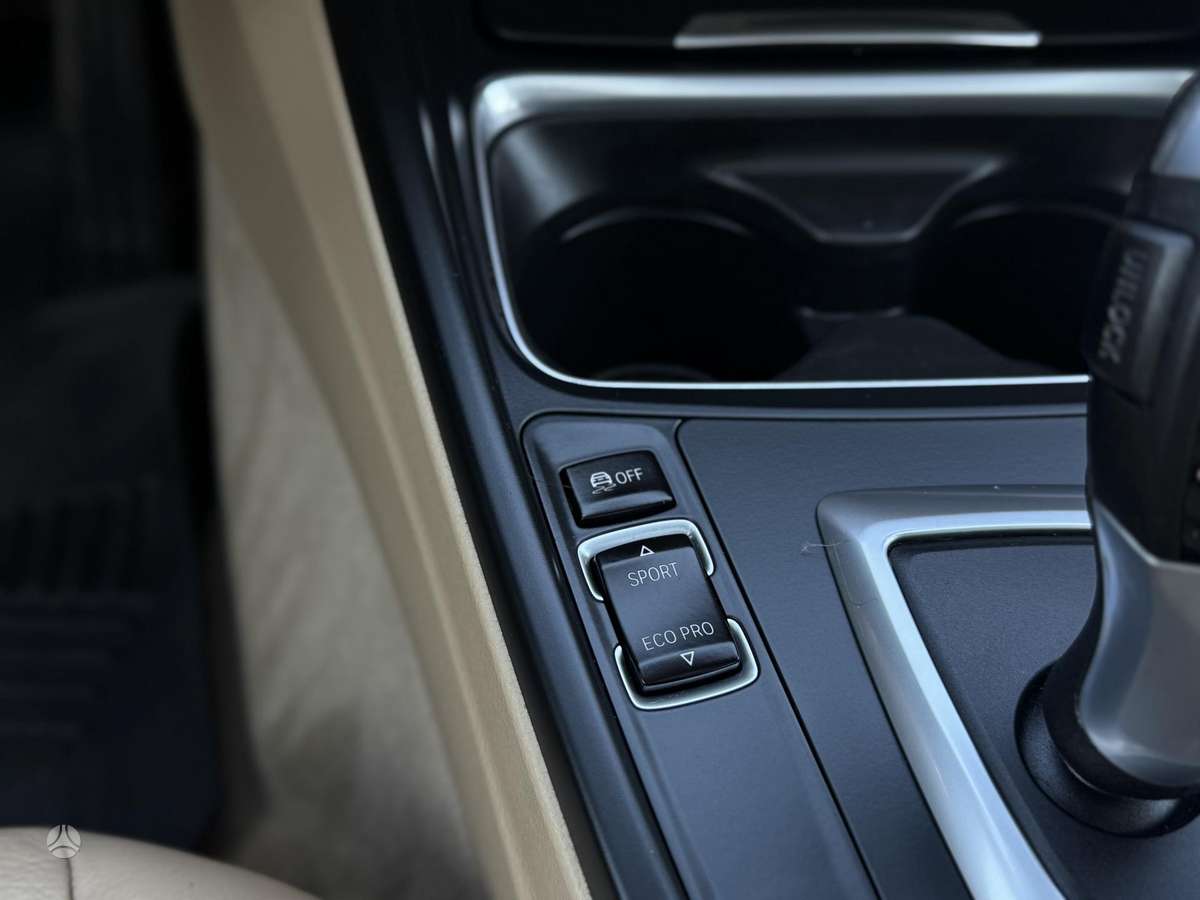 BMW 320, 2.0 l., Седан