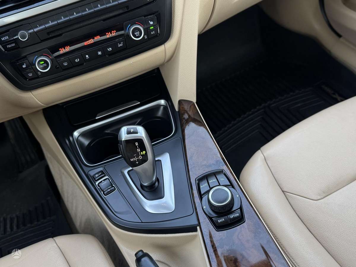 BMW 320, 2.0 l., Седан