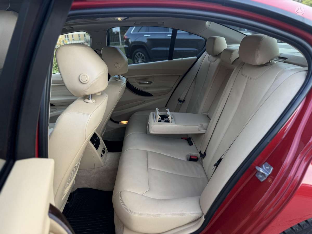 BMW 320, 2.0 l., Седан