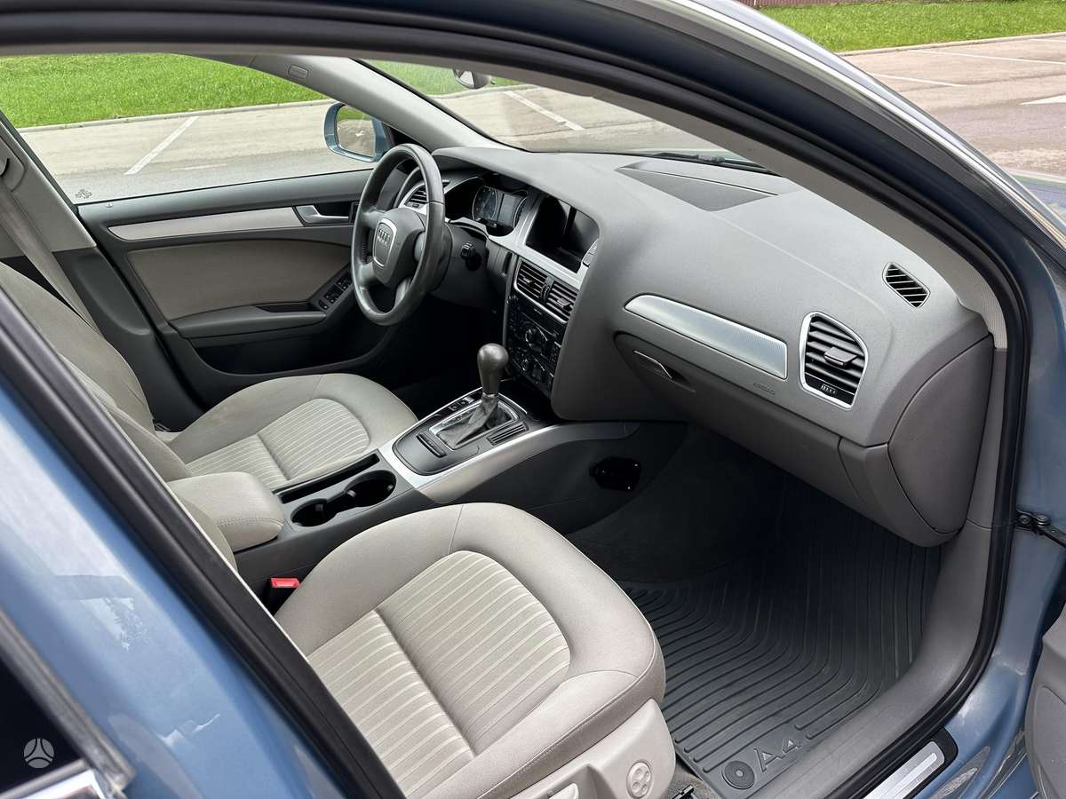 Audi A4, 1.8 l., universalas