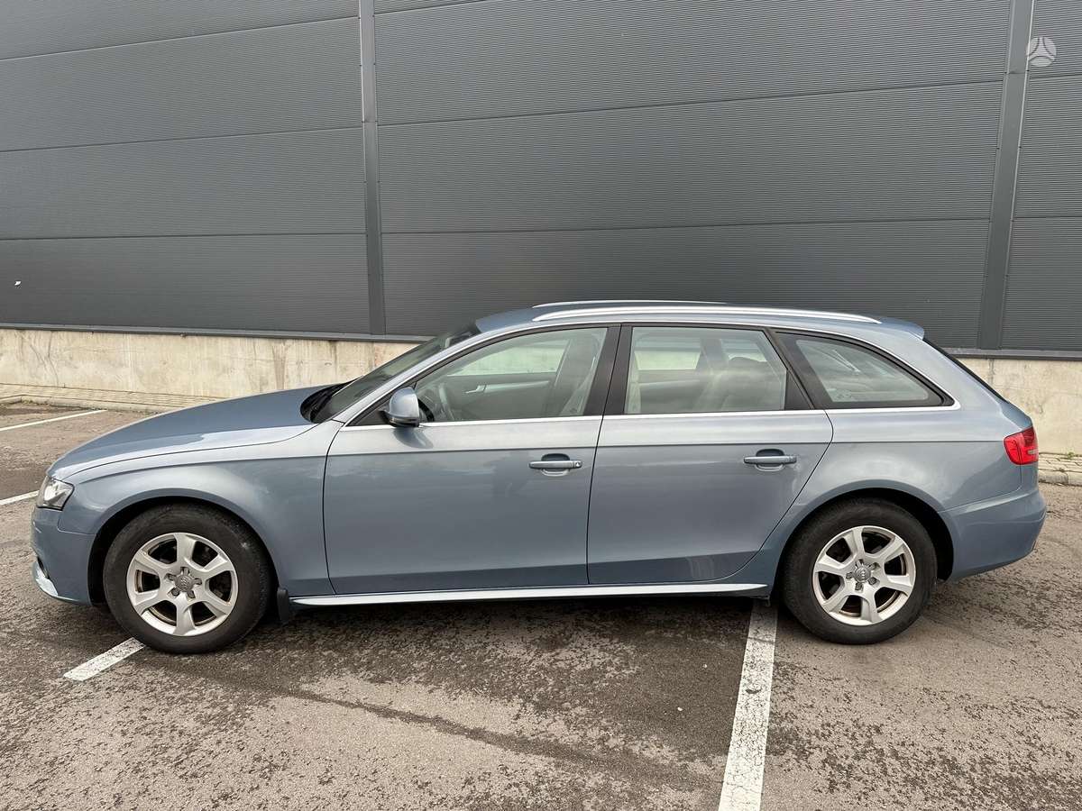 Audi A4, 1.8 l., universalas