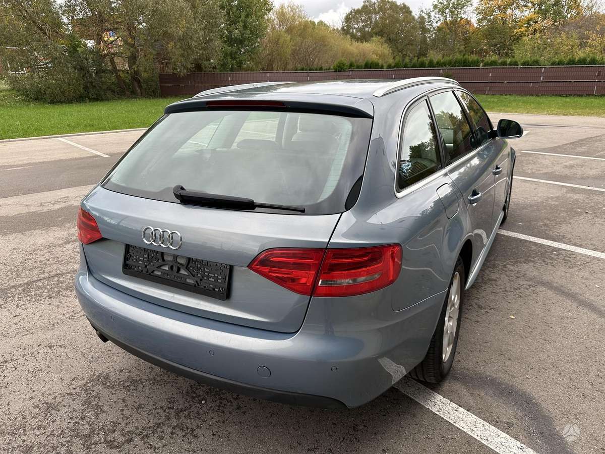 Audi A4, 1.8 l., universalas