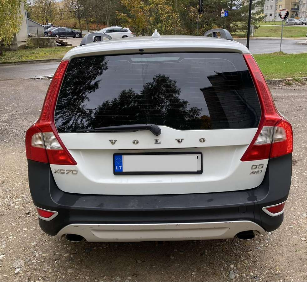 Volvo XC70, 2.4 l., wagon