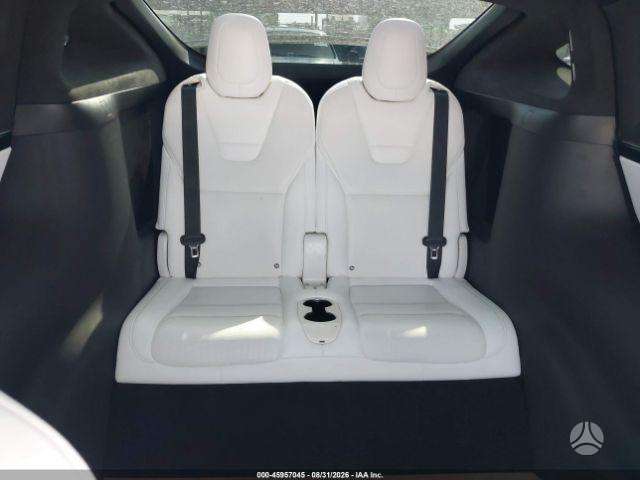 Tesla Model X, visureigis / krosoveris