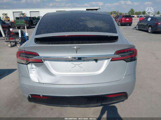 Tesla Model X, visureigis / krosoveris