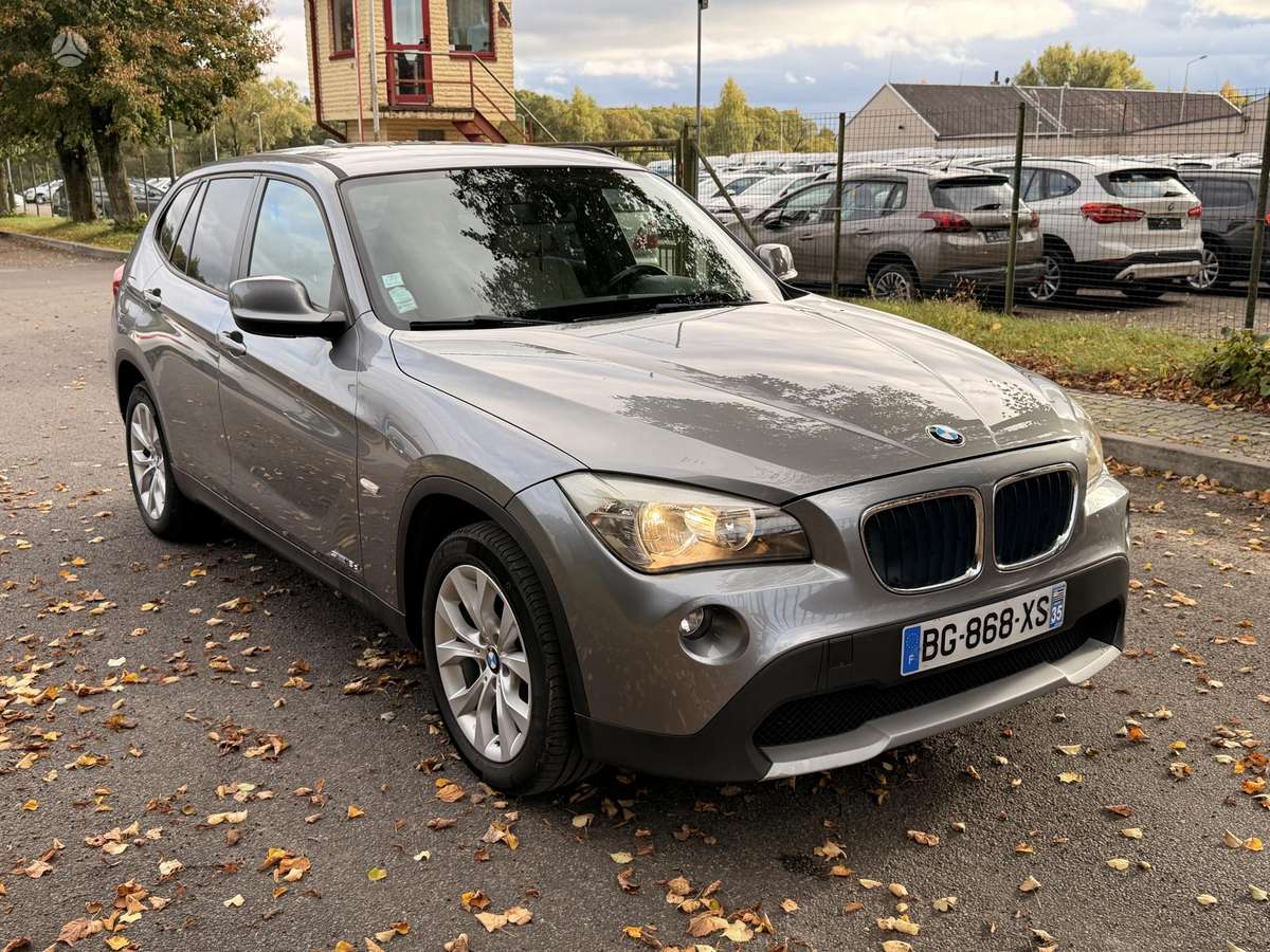 BMW X1, 2.0 l., hatchback