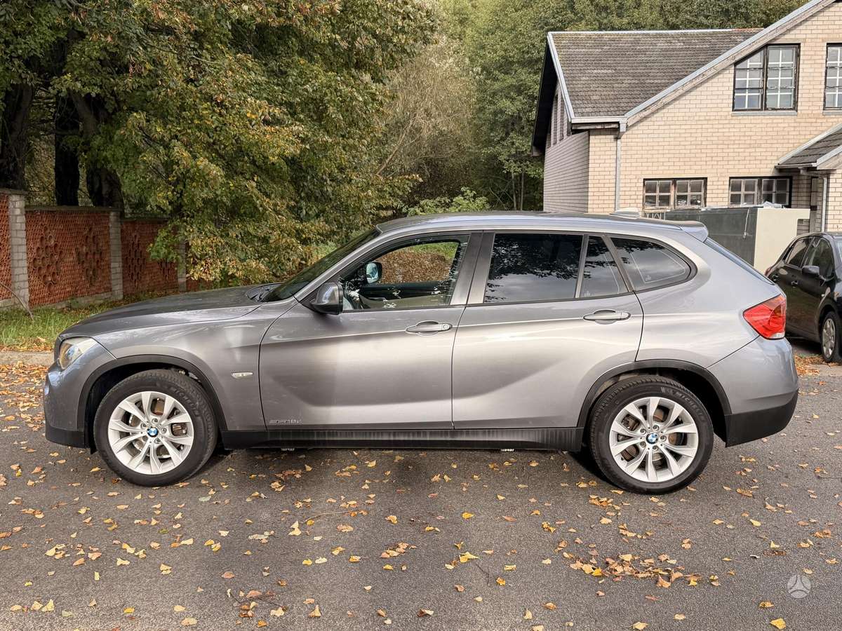 BMW X1, 2.0 l., hatchback