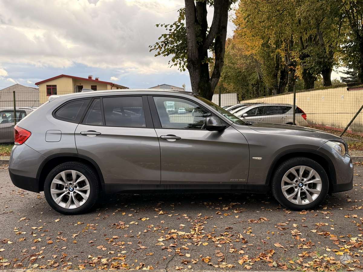 BMW X1, 2.0 l., hatchback