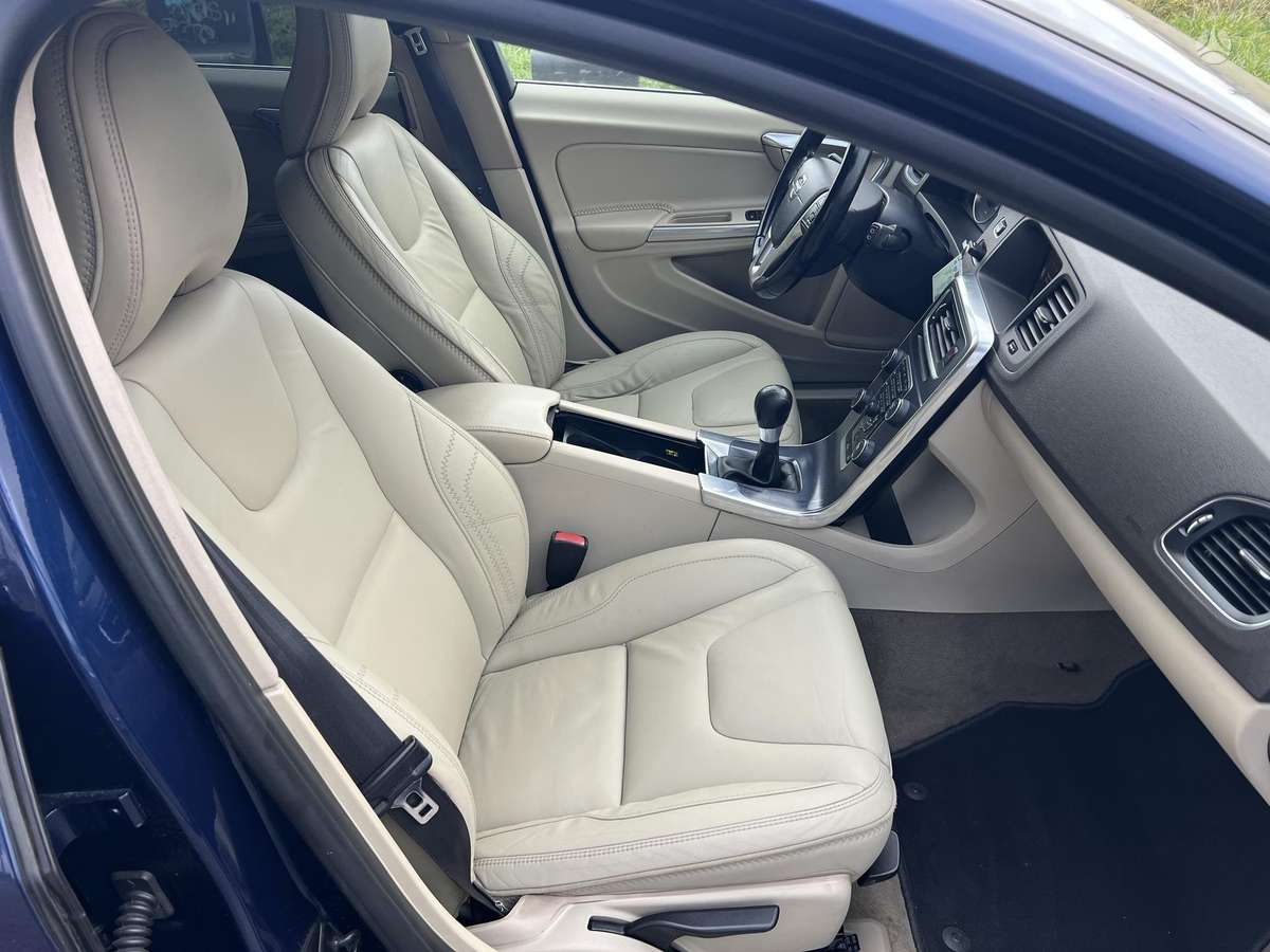 Volvo V60, 1.6 l., Универсал