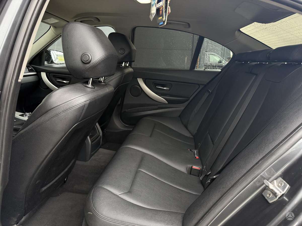 BMW 318, 2.0 l., Седан