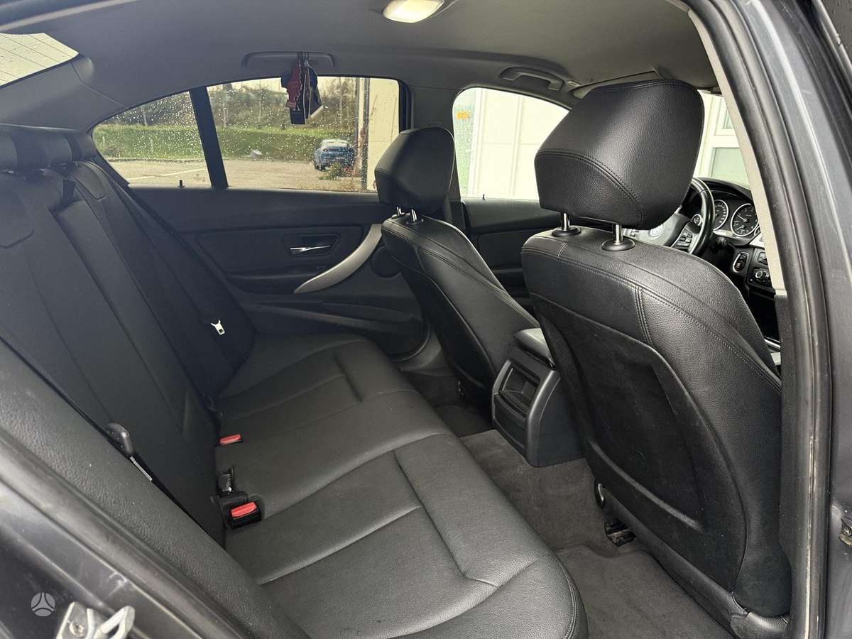 BMW 318, 2.0 l., Седан