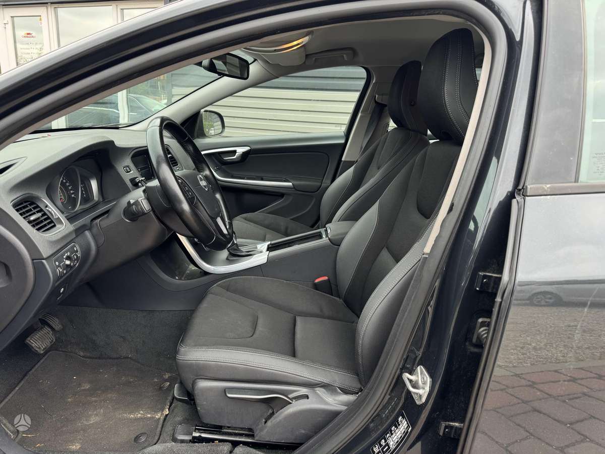 Volvo V60, 2.0 l., Универсал