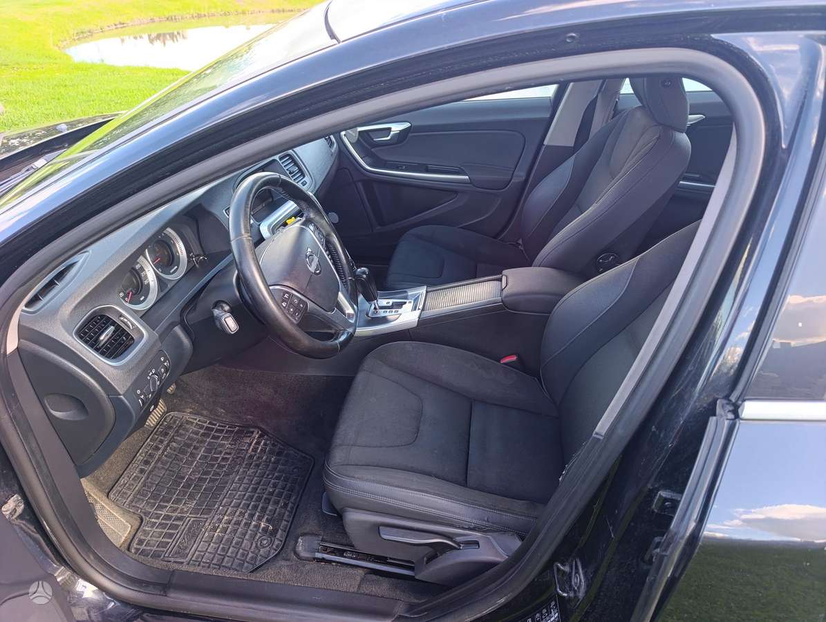 Volvo V60, 2.0 l., wagon