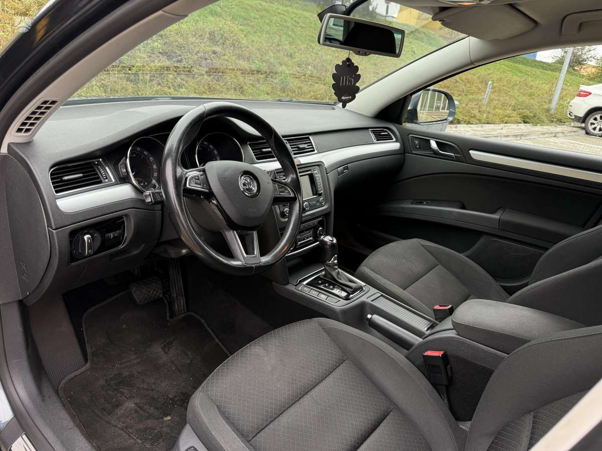 Skoda Superb, 2.0 l., wagon