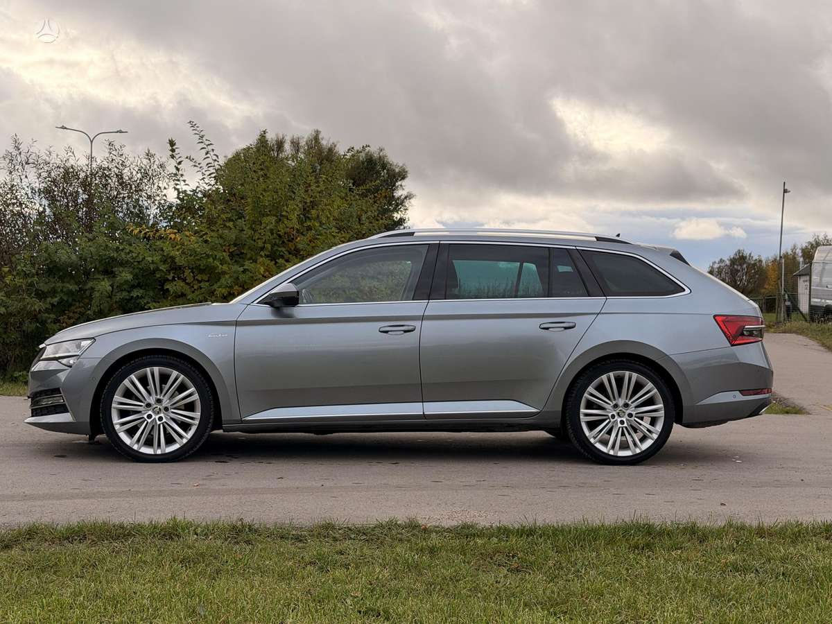 Skoda Superb, 2.0 l., wagon