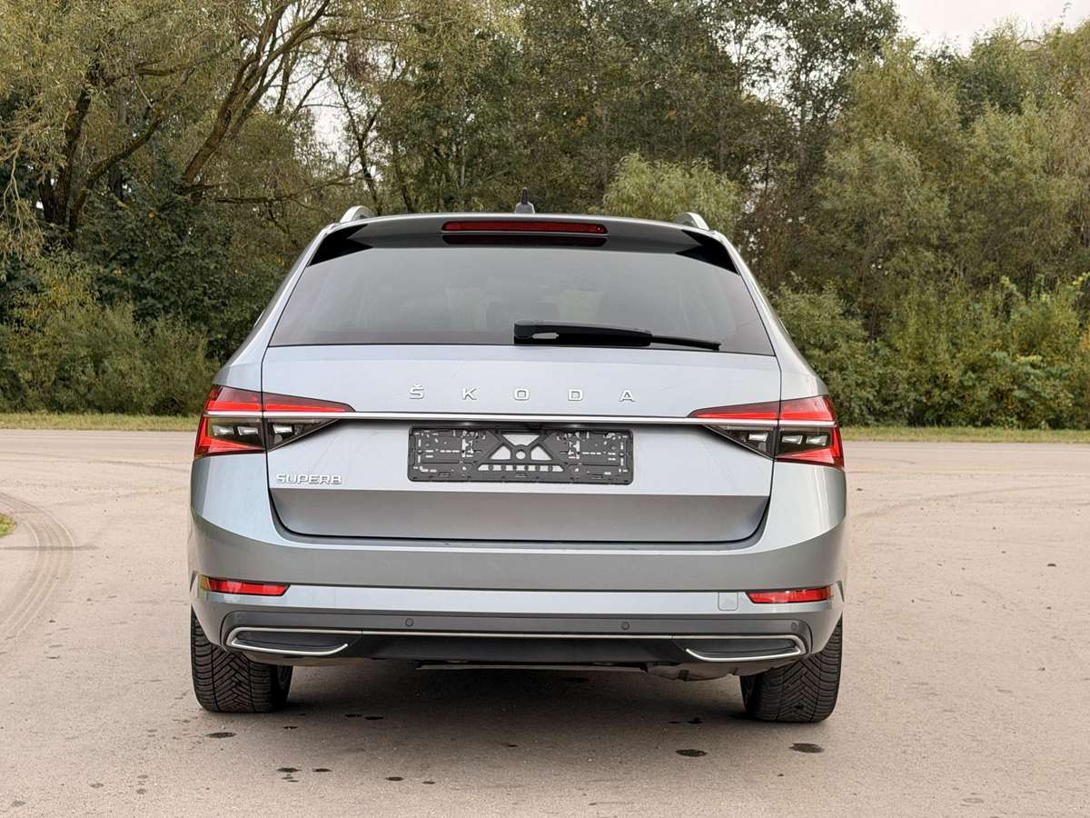 Skoda Superb, 2.0 l., wagon