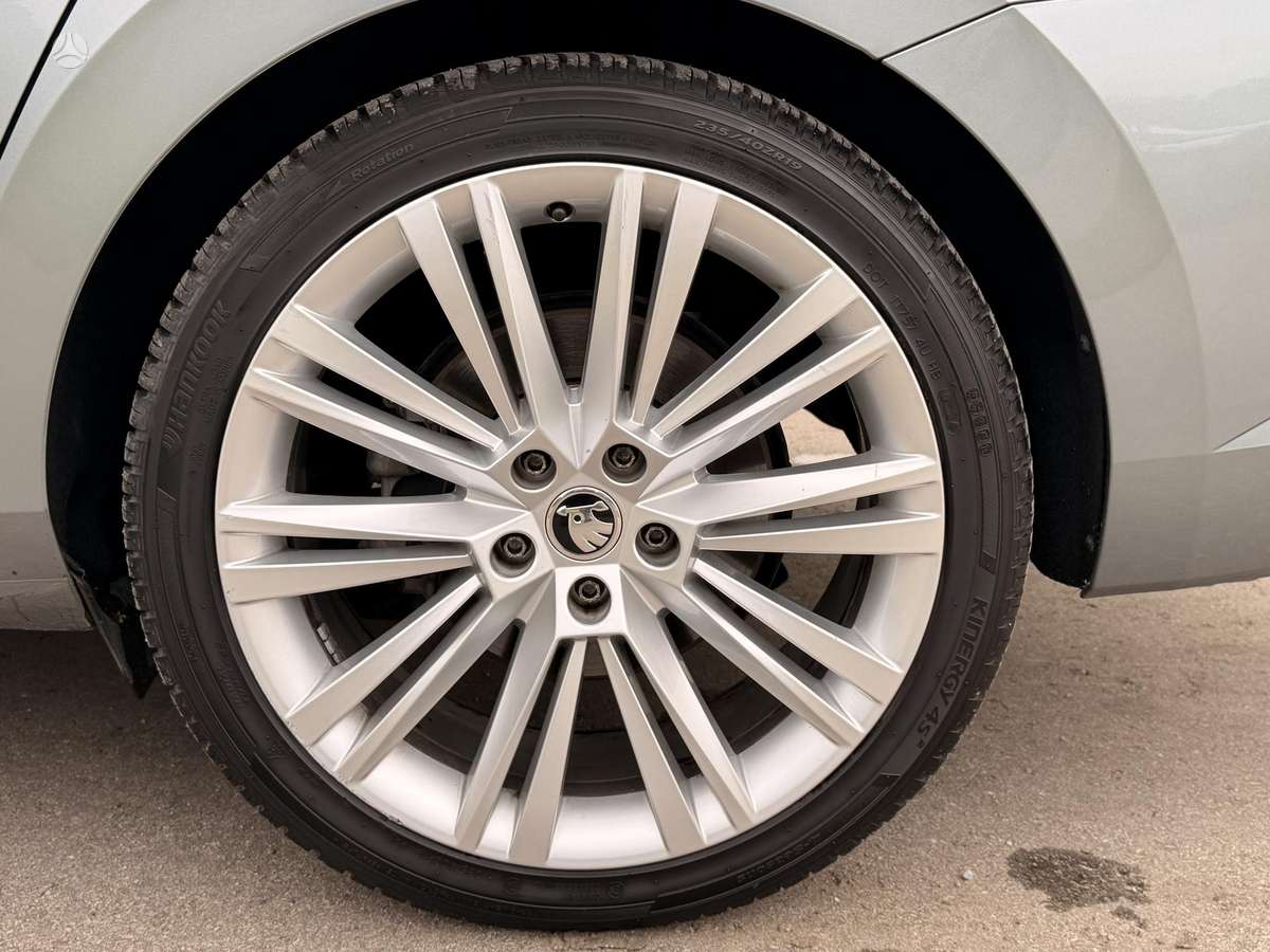 Skoda Superb, 2.0 l., wagon