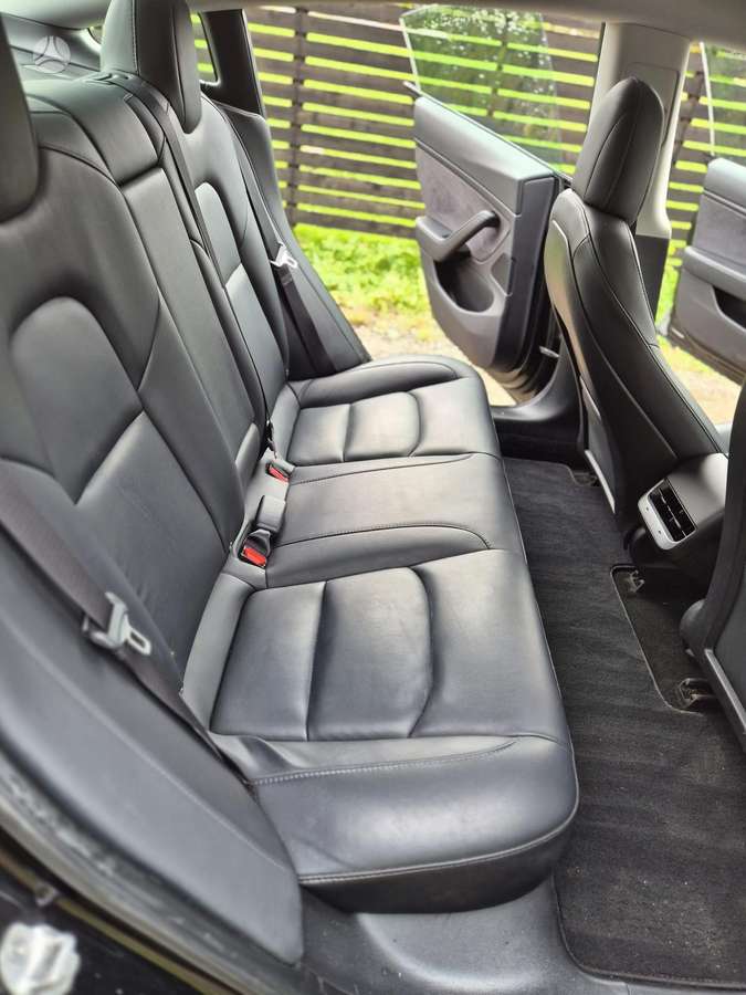 Tesla Model 3, 81 кВт·ч, Хэтчбек