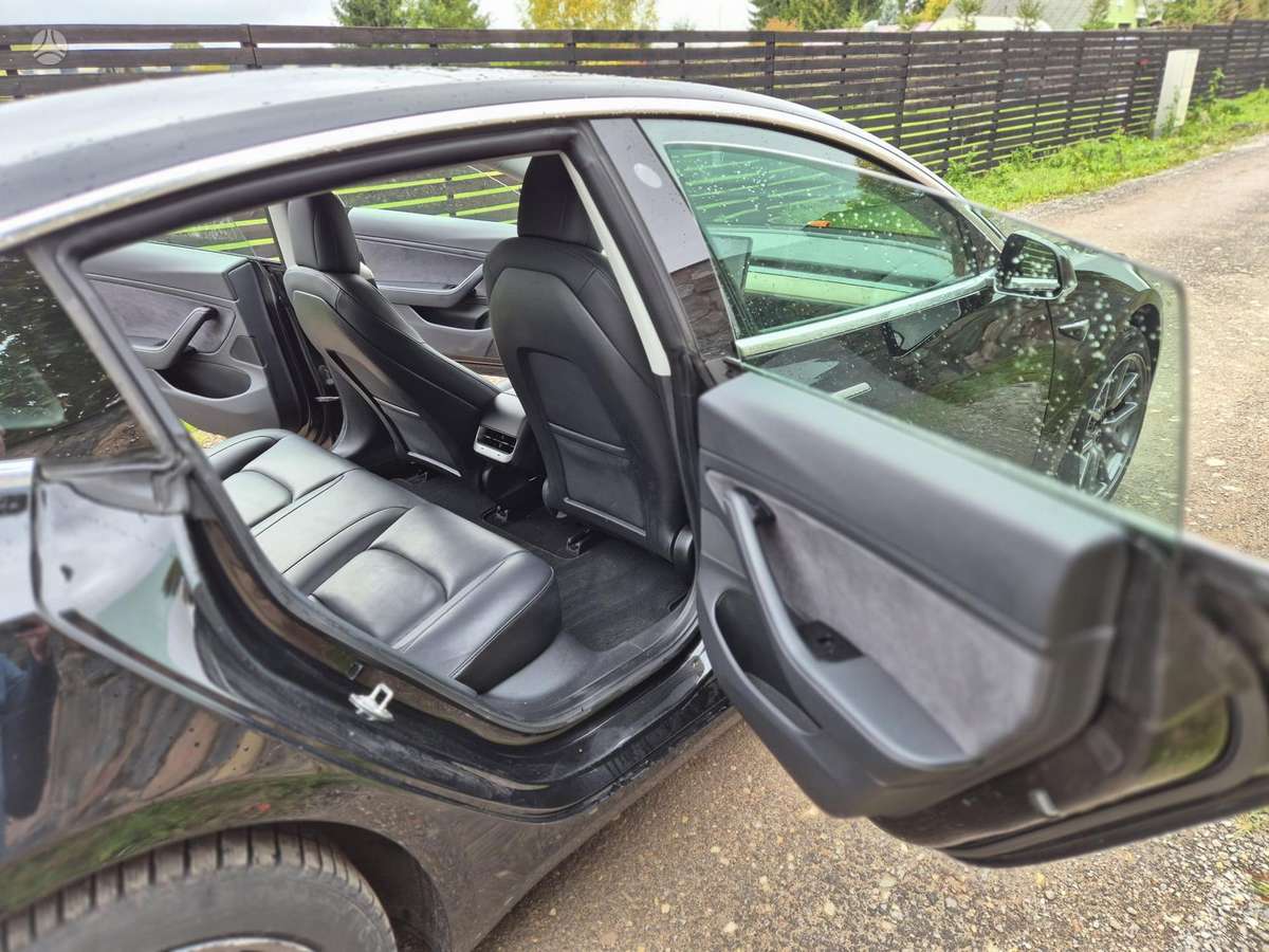Tesla Model 3, 81 кВт·ч, Хэтчбек